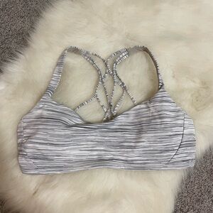 Lululemon sports bra